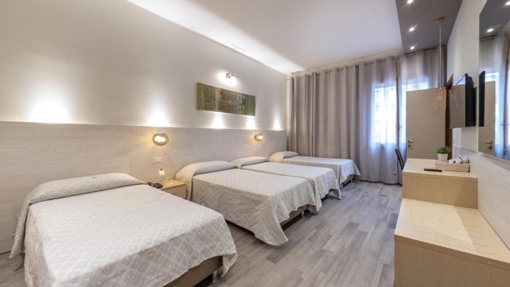 Confidence Hotel San Silvestro San Prospero エクステリア 写真